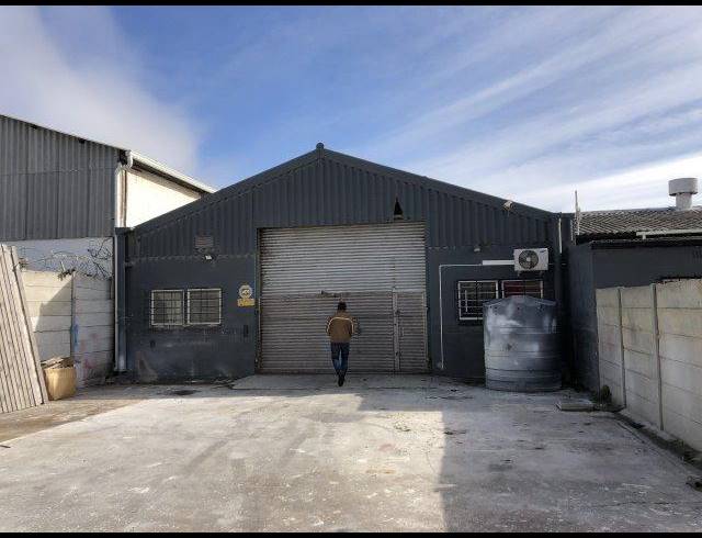INDUSTRIAL PROPERTY TO RENT IN PAARDEN EILAND